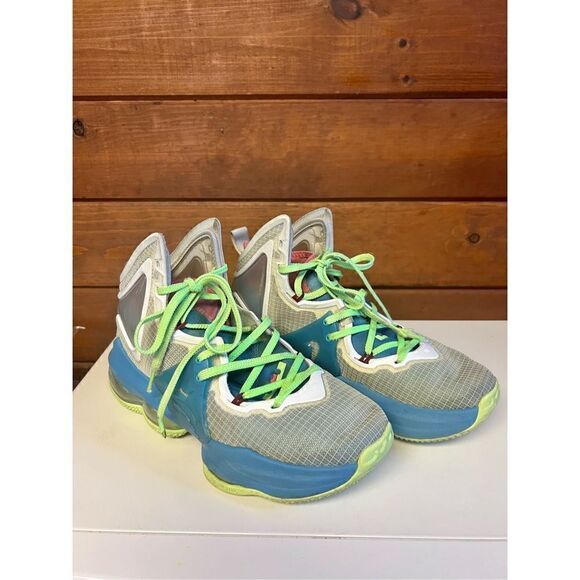 Nike LeBron XIX 19 GS Dutch Blue Lime Glow Sneakers  Size 4.5 Big Boys   DD0418- - Picture 1 of 9